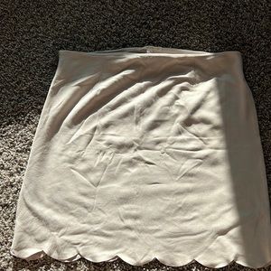 Beige scalloped edge skirt